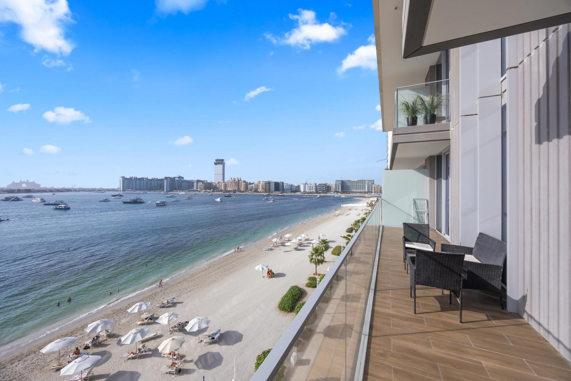 Your Luxury Beachfront Living Apartment Dubai